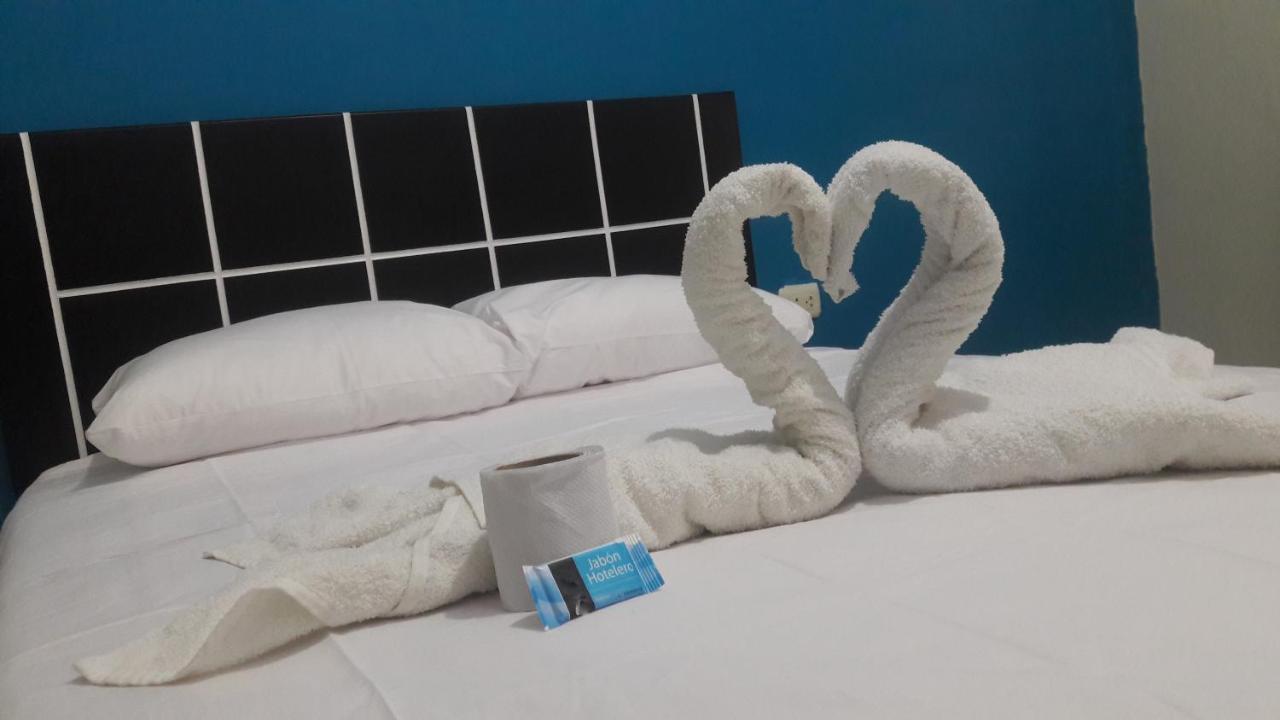Aypa Hostal Trujillo Dış mekan fotoğraf